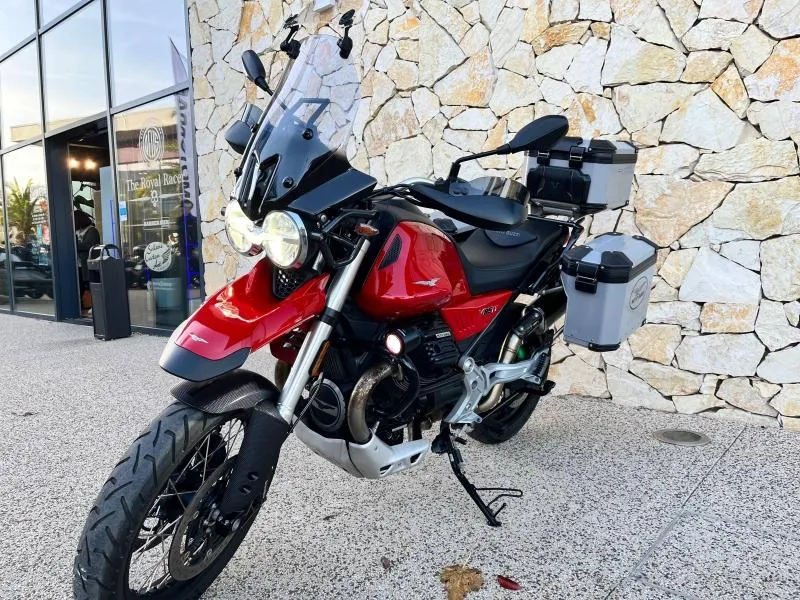 MOTO-GUZZI 850 ABS + TC full options