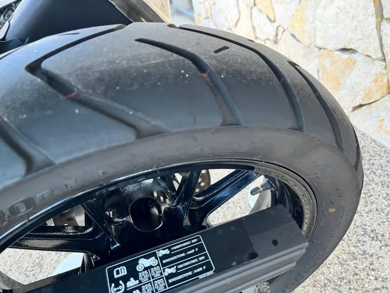 SUZUKI V-Strom ABS 2024 + OPTIONS