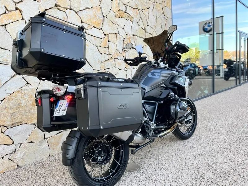 BMW 1250 GS TRIPLE BLACK FULL OPTION