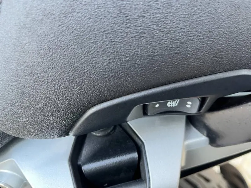 BMW 1250 GS TRIPLE BLACK FULL OPTION