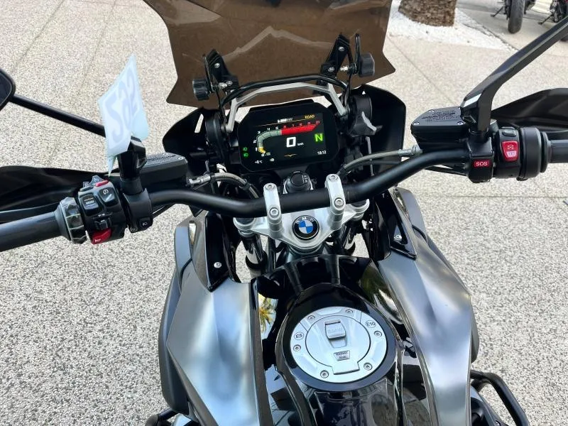 BMW 1250 GS TRIPLE BLACK FULL OPTION