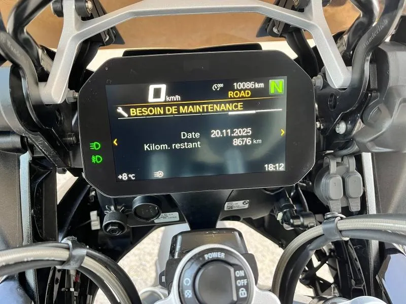 BMW 1250 GS TRIPLE BLACK FULL OPTION