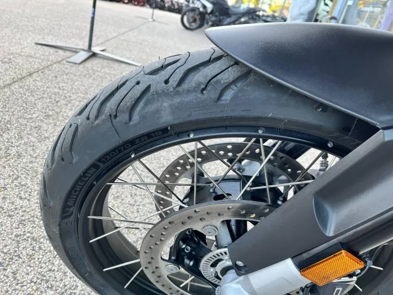 BMW 1250 GS TRIPLE BLACK FULL OPTION