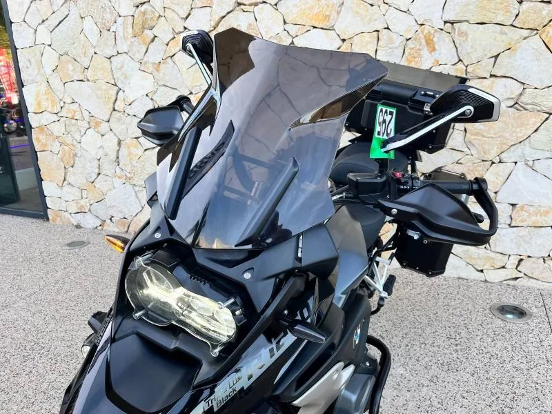 BMW 1250 GS TRIPLE BLACK FULL OPTION