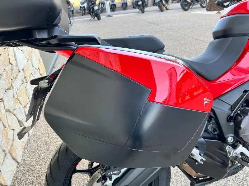 DUCATI V2 S 937 2024 Garantie jusqu'a 2028