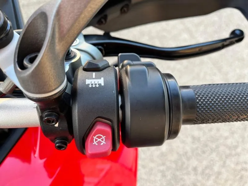 DUCATI V4 1160 + OPTIONS