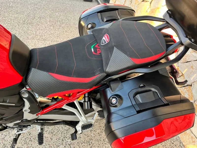 DUCATI V4 1160 + OPTIONS