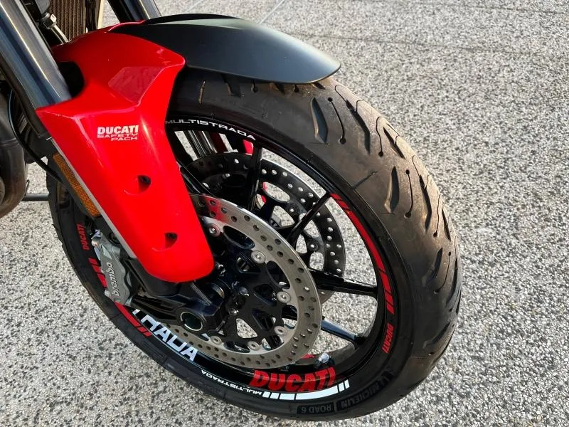 DUCATI V4 1160 + OPTIONS