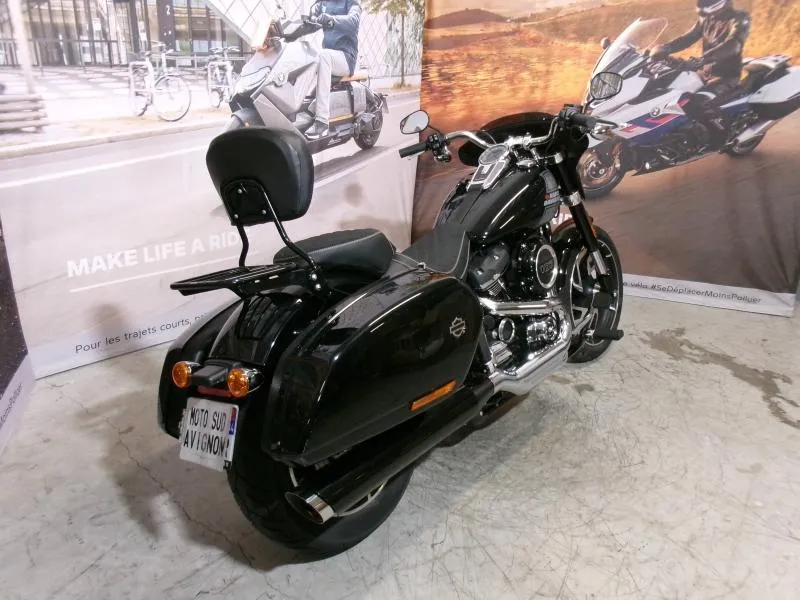 HARLEY-DAVIDSON SPORT GLIDE 107 BRIDABLE A2