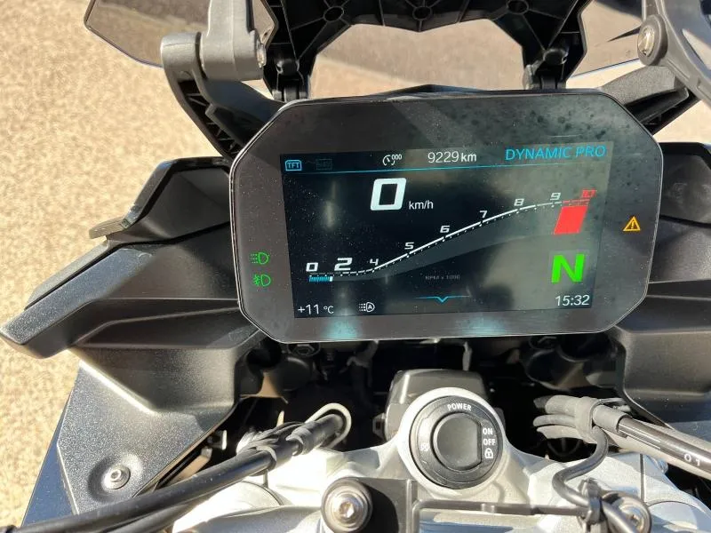 BMW 900 XR A2 FULL PACK