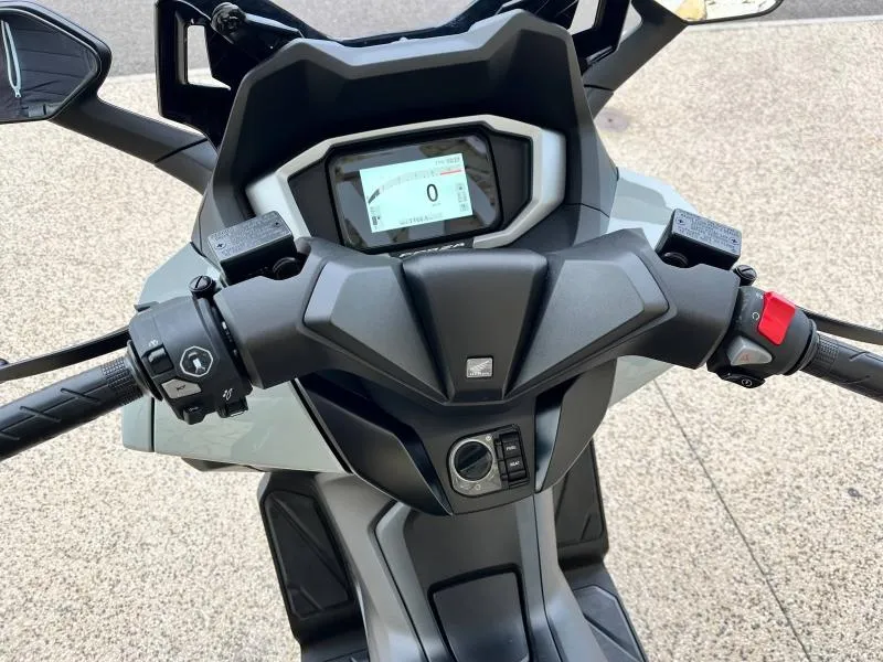 HONDA 350 Forza 2025