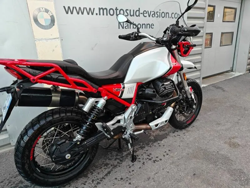 MOTO-GUZZI 850 ABS + TC