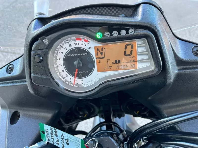 SUZUKI 650 V-Strom ABS 2015 + OPTIONS