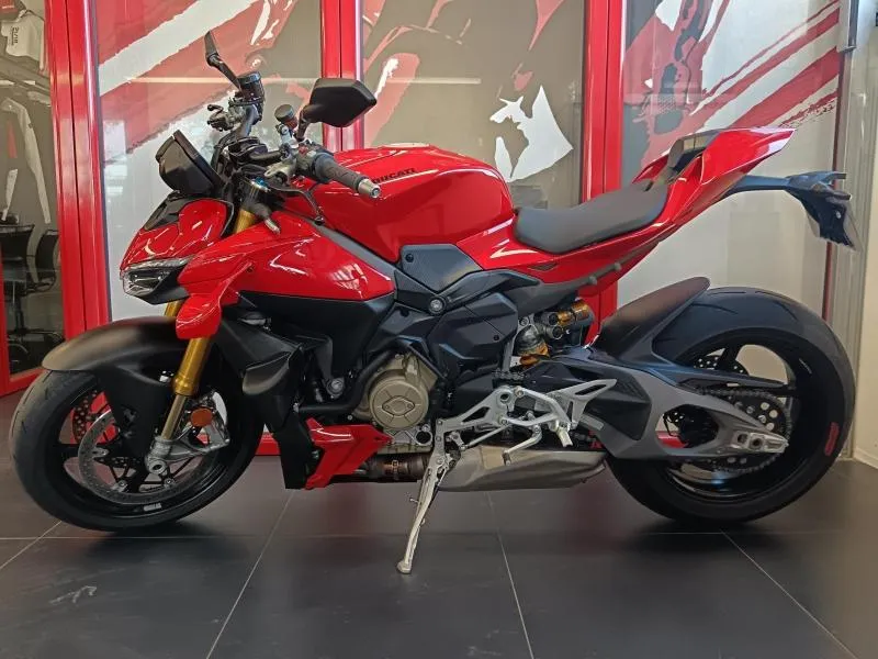 DUCATI 1103 Streetfighter V4 S