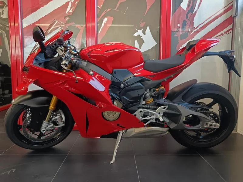 DUCATI V4 S
