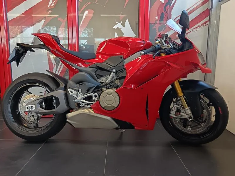 DUCATI V4 S
