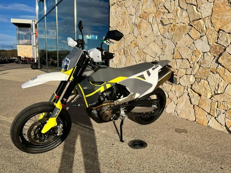 HUSQVARNA Supermoto 2022