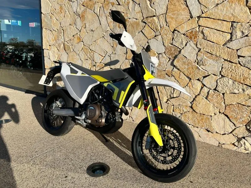 HUSQVARNA Supermoto 2022
