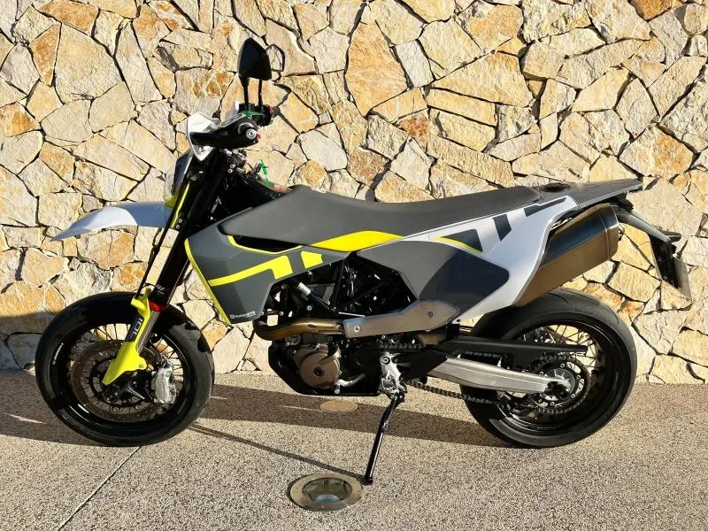 HUSQVARNA Supermoto 2022