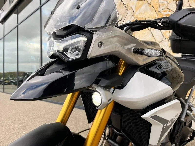 TRIUMPH 900 Rally Pro