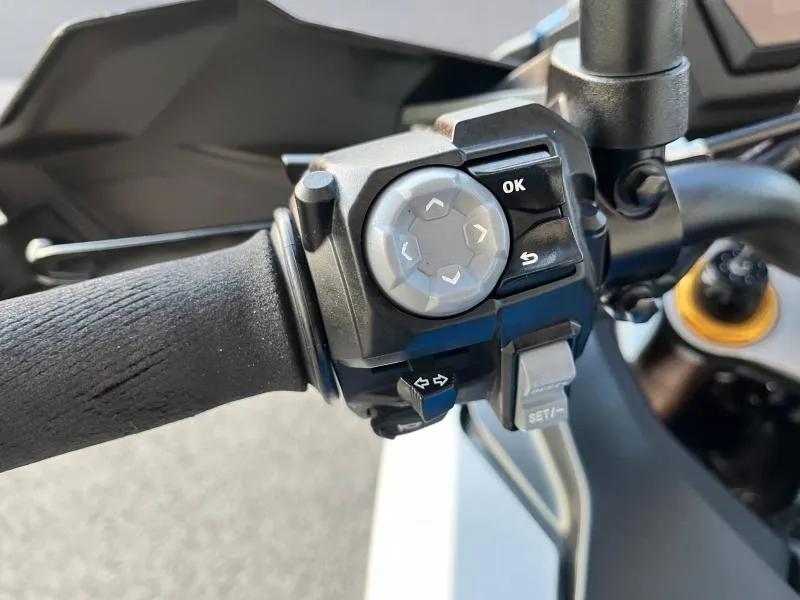 SUZUKI 1000 GX AVEC OPTIONS  GSX-S