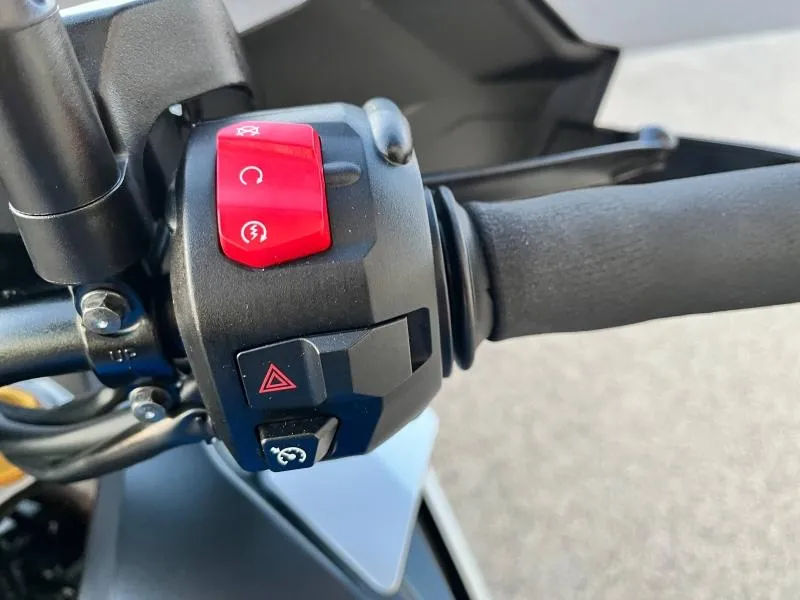 SUZUKI 1000 GX AVEC OPTIONS  GSX-S