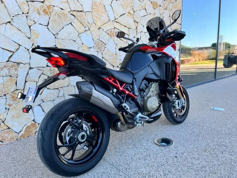 DUCATI V4 Pikes Peak 1160