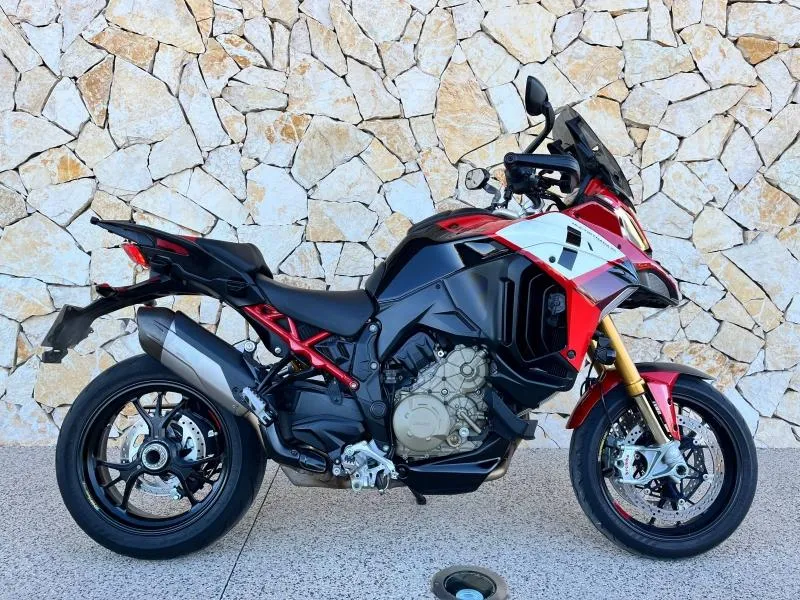 DUCATI V4 Pikes Peak 1160