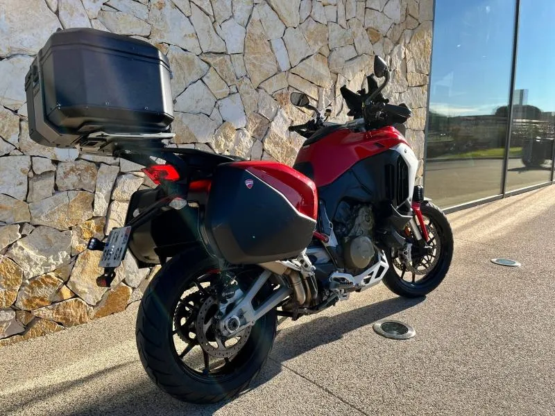 DUCATI V4 S 1160 Travel & Radar + options