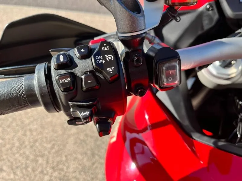 DUCATI V4 S 1160 Travel & Radar + options