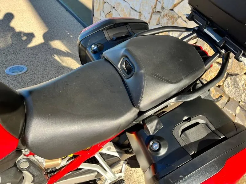 DUCATI V4 S 1160 Travel & Radar + options