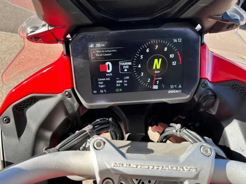 DUCATI V4 S 1160 Travel & Radar + options