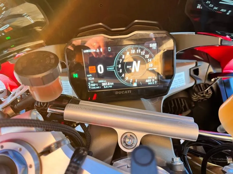 DUCATI V4 1103 S V4S avec une garantie 24 mois