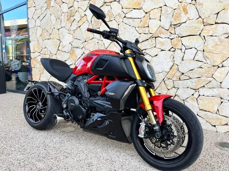 DUCATI 1260 S options Termignioni et jantes