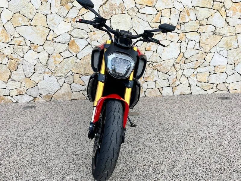 DUCATI 1260 S options Termignioni et jantes