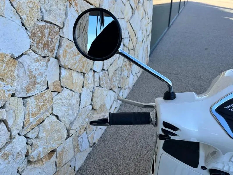 VESPA 125  Classic avec top case