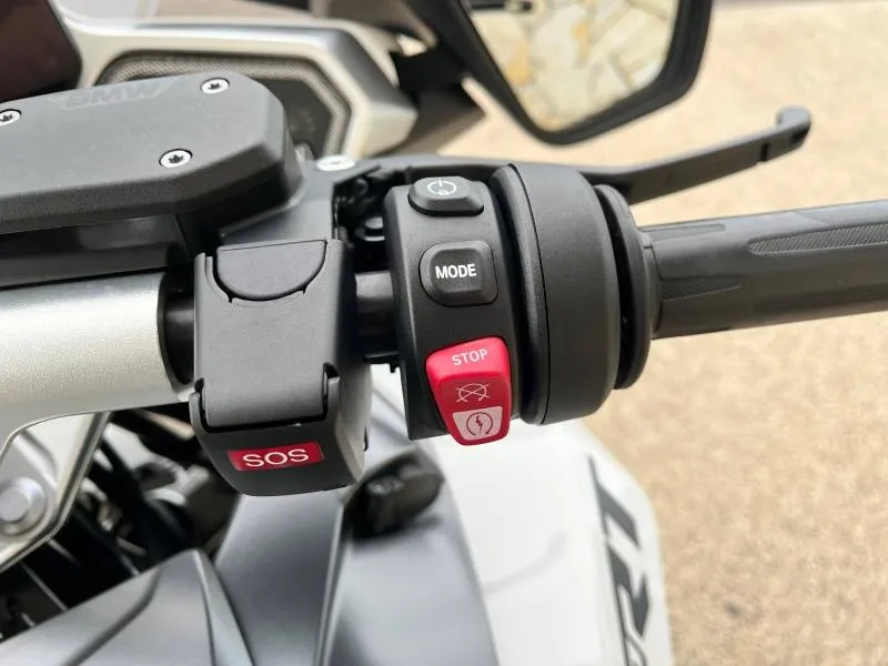 BMW 1300 RT BOITE AUTO. MOTO DE DIRECTION