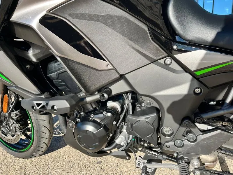 KAWASAKI 1100 SE 2025