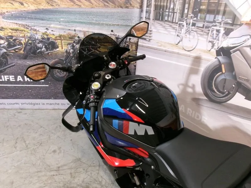 BMW M 1000 RR 2025