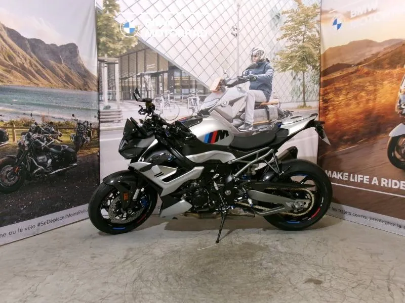 BMW M 1000 R 2025