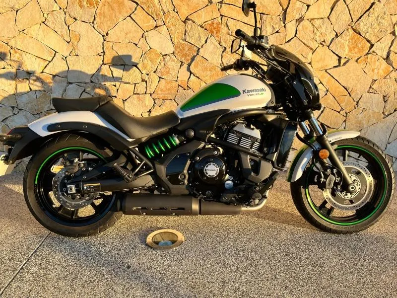KAWASAKI 650 ABS 2016