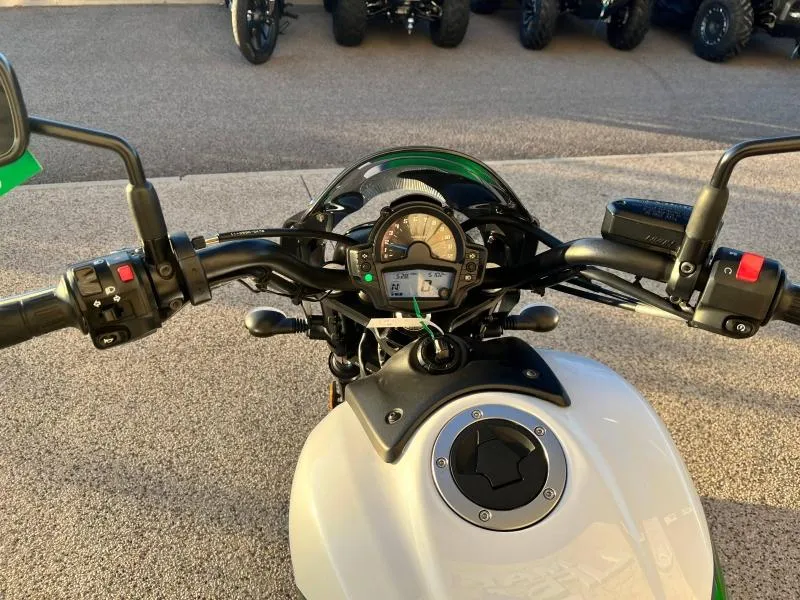 KAWASAKI 650 ABS 2016