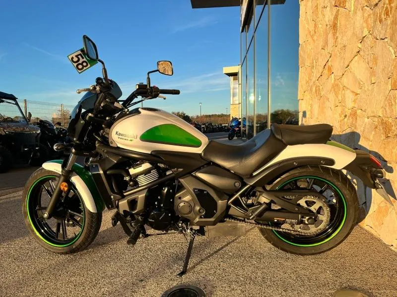 KAWASAKI 650 ABS 2016