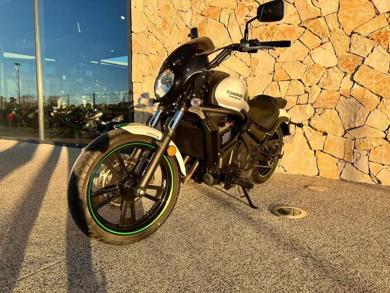 KAWASAKI 650 ABS 2016