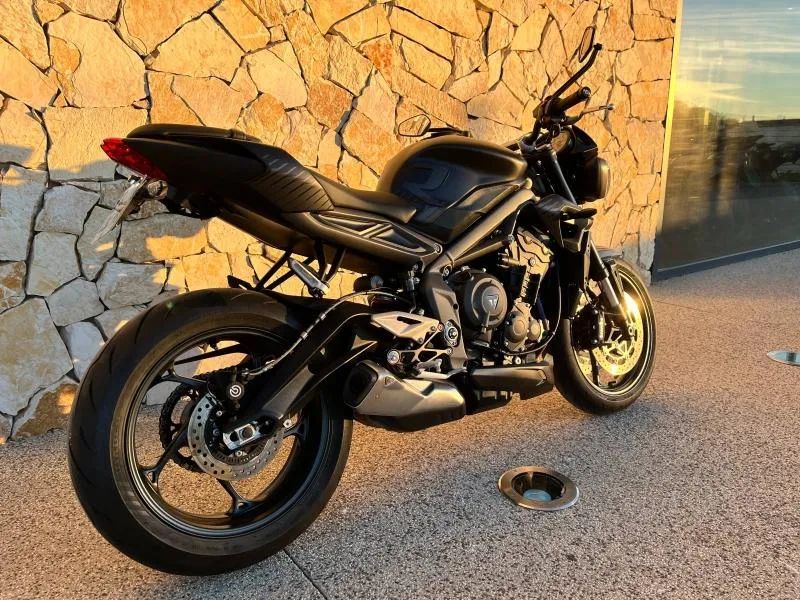 TRIUMPH 765 R 2022 118 cv