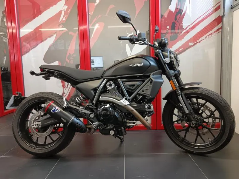 DUCATI Scrambler 800 Icon Dark