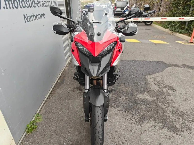 DUCATI V4 Rally 1160 Adventure Travel & Radar