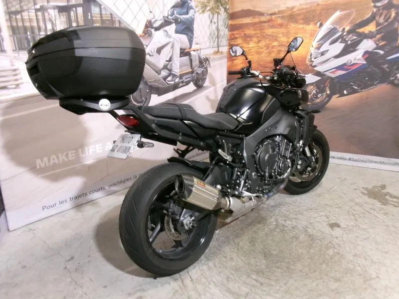 YAMAHA MT-10 1000 2024