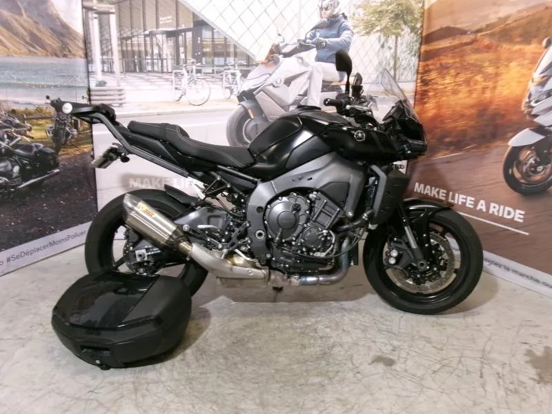 YAMAHA MT-10 1000 2024