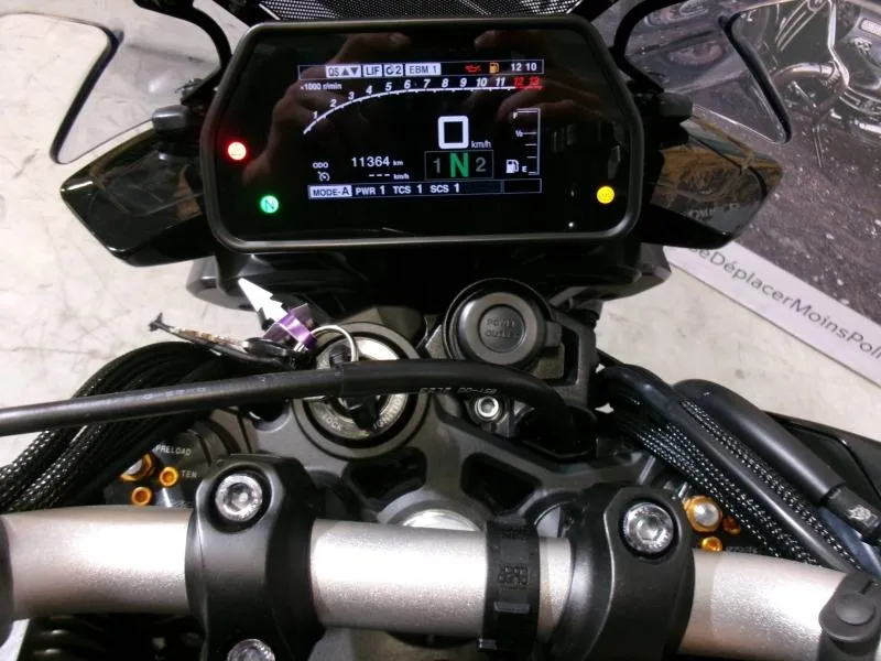 YAMAHA MT-10 1000 2024